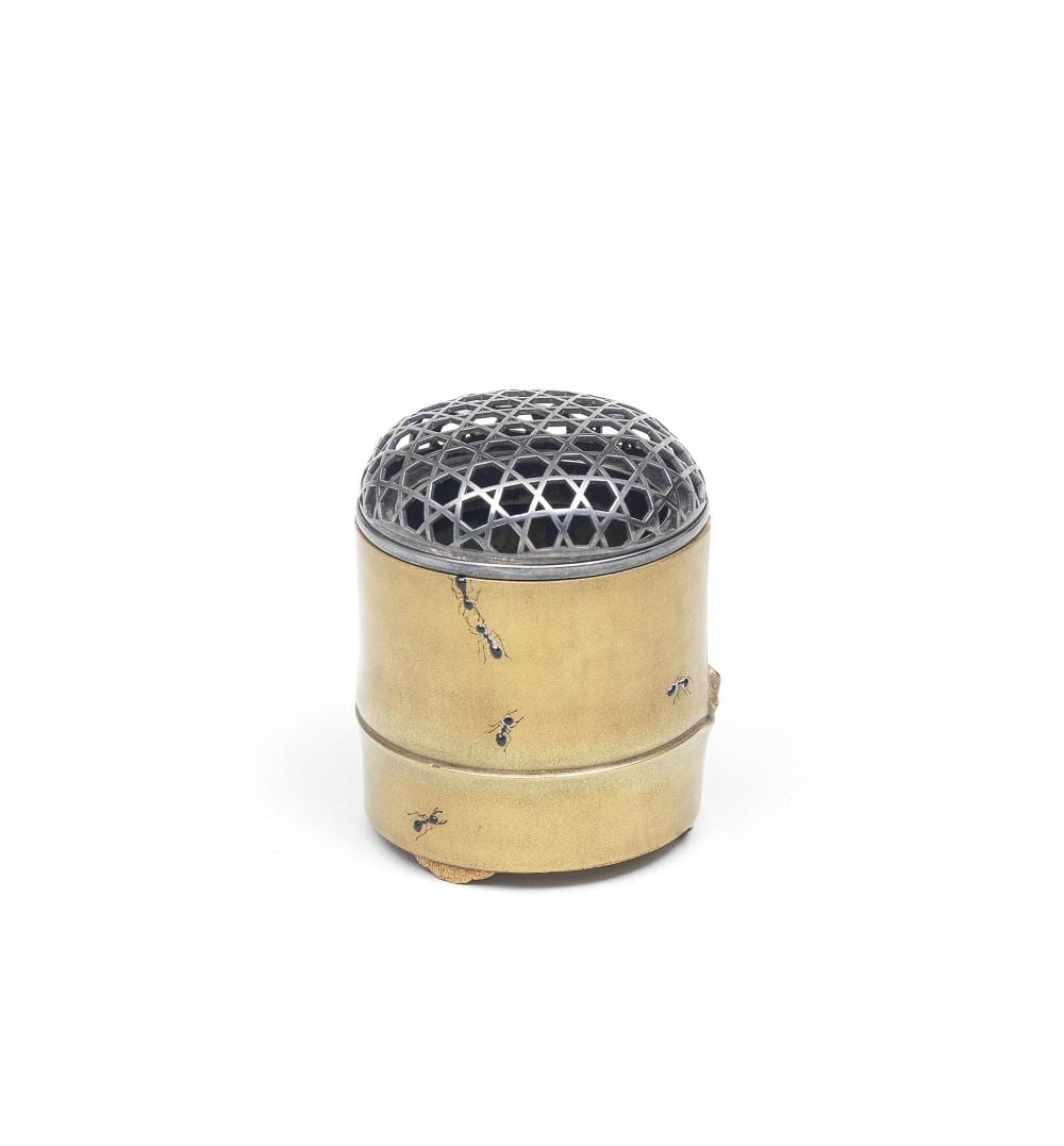 Taishin Ikeda comparable auction result: ikeda taishin 1825 1903 a gold lacquer inlaid koro incense burner in the form of a bamboo section meiji era 1868 1912 late 19th century 3