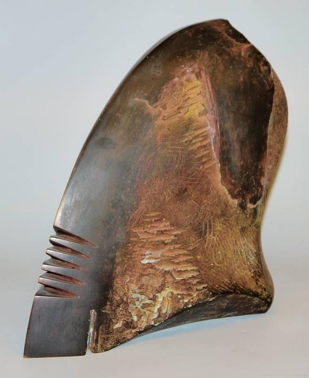 Karl-Heinz Deutsch comparable auction result: karl heinz deutsch helmkopf bronzeplastik von 2002 katalog der galerie am schlo ansbach um 2003
