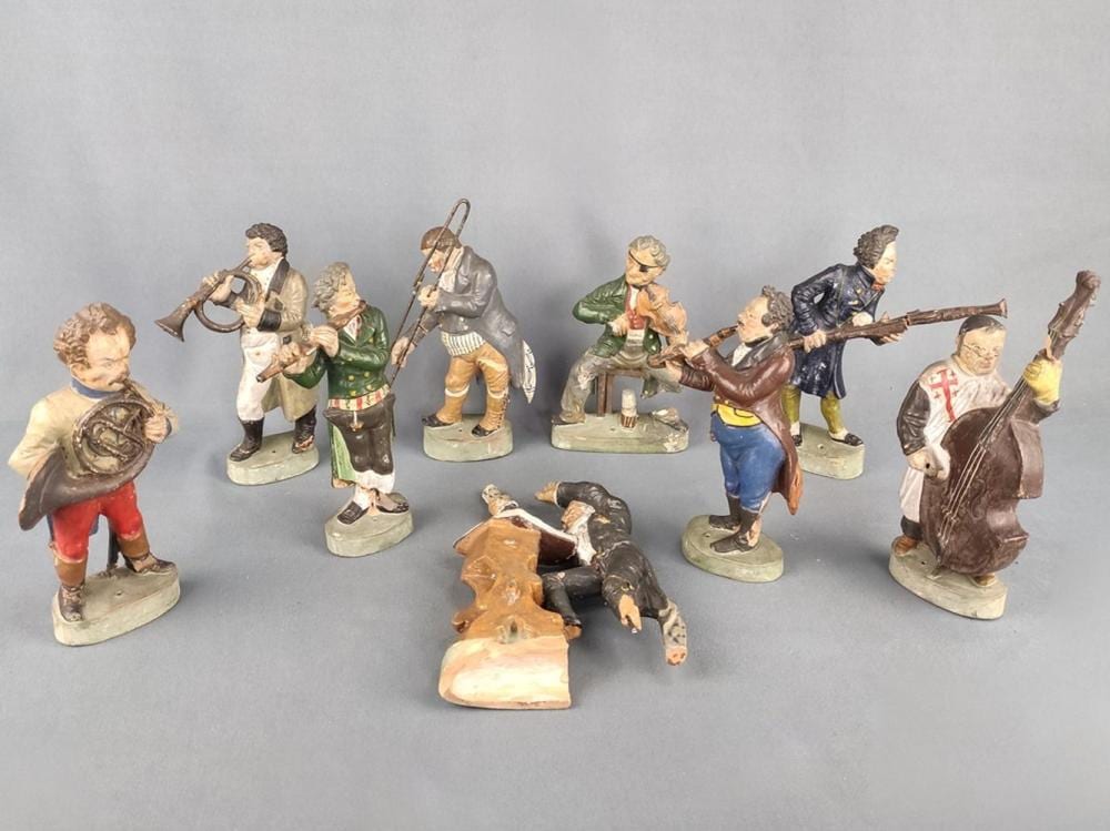 Antonín (1882) Procházka comparable auction result: zizenhauser musician with music director 9 figurines terracotta colourfully painted made by anto