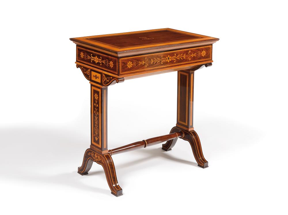 Edward Miles comparable auction result: travailleuse de forme rectangulaire en placage de palissandre e