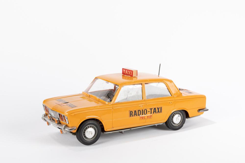 Pocher - Fiat 125 Radio Taxi car sold by Finarte, lot 162 — auction record photograph