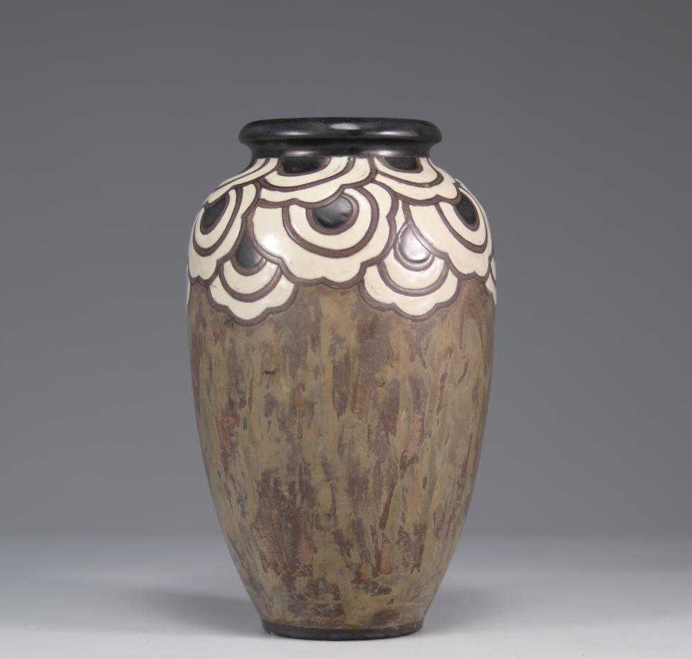 CHARLES CATTEAU (1880-1966) ART DECO SANDSTONE VASE sold by Goldfield Auction, lot 23 — auction record photograph