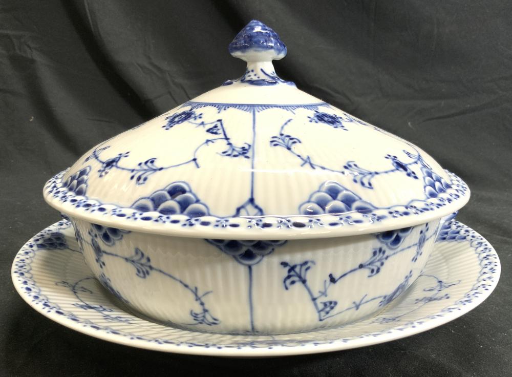 ROYAL COPENHAGEN Lidded Porc Dish & Plate DENMARK sold by The Benefit Shop Foundation Inc., lot 672 — auction record photograph