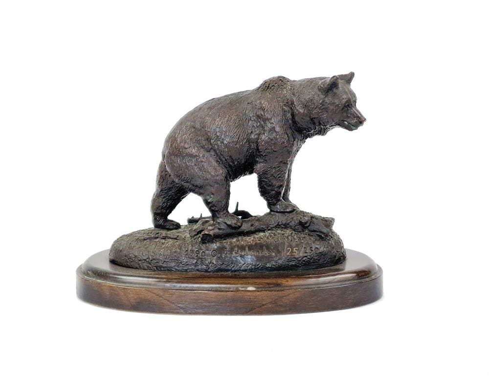 josechu lalanda 1939 2015 l ours sur une base rocheuse · Accademia Fine Art · 2023-06-01 Josechu Lalanda comparable auction result: josechu lalanda 1939 2015 l ours sur une base rocheuse