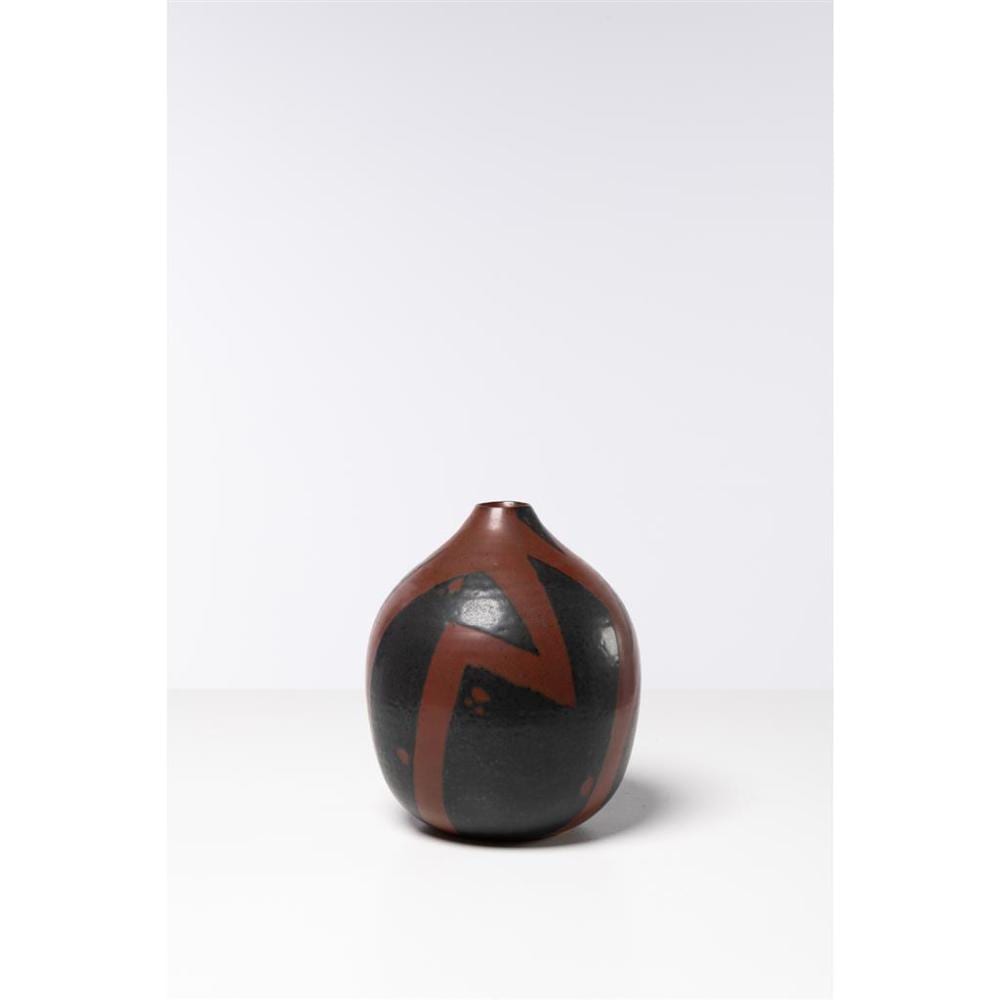 Hiroaki Morino comparable auction result: hiroaki morino born in 1934 vase