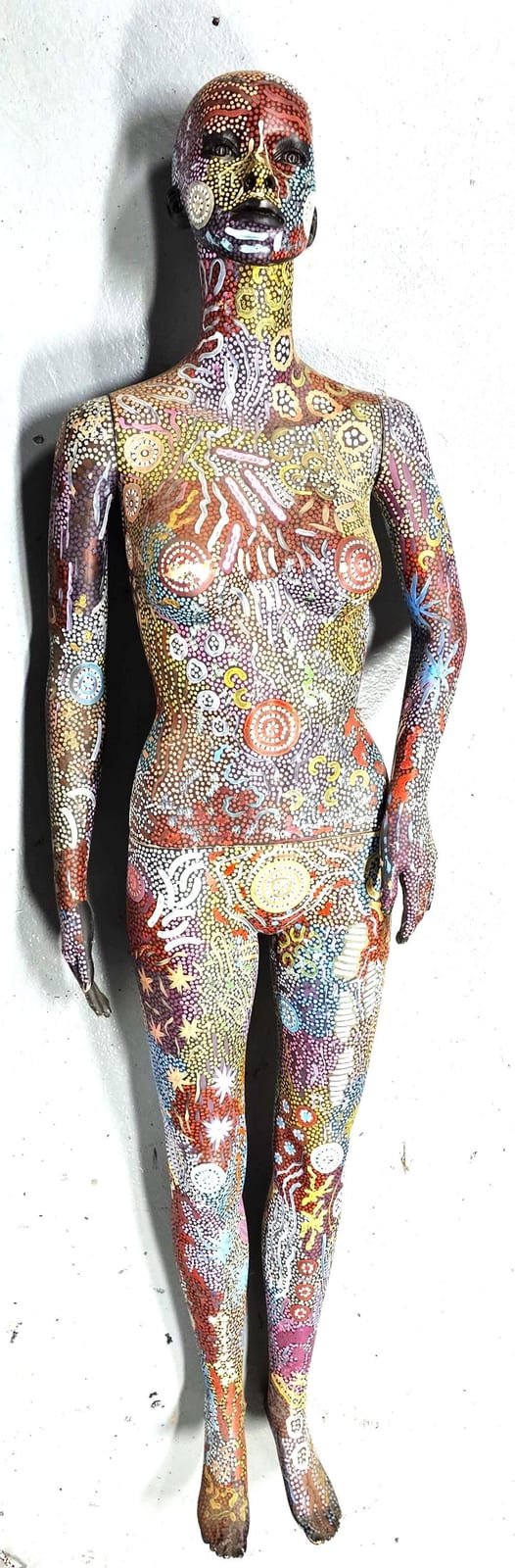 MICHELLE POSSUM NUNGURRAYI "PAINTED MANNEQUIN" H 170cm sold by Phillip Caldwell Auctioneers, lot 166 — auction record photograph