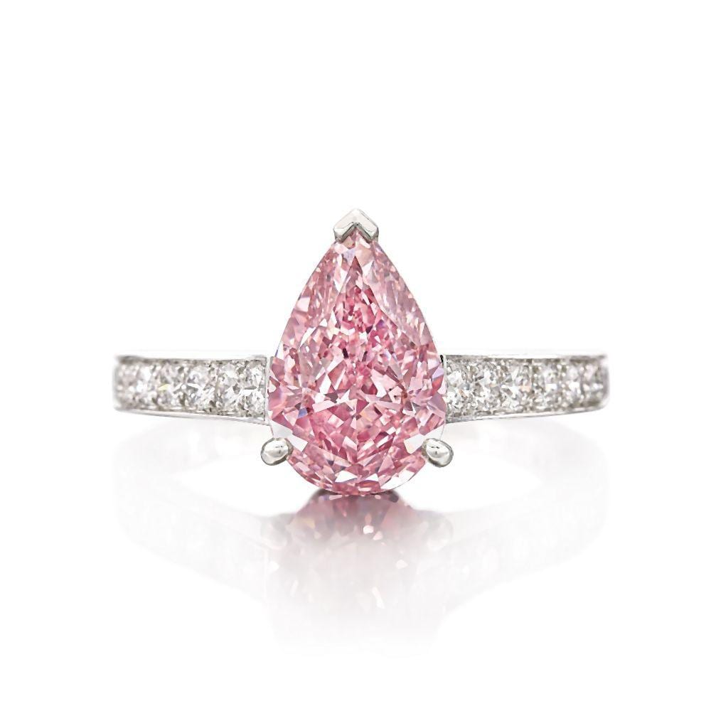 Fancy Intense Purplish Pink Diamond and Diamond Ring | 卡地亞 | 2.58克拉 濃彩紫粉紅色 鑽石 配 鑽石 戒指 comparable sale