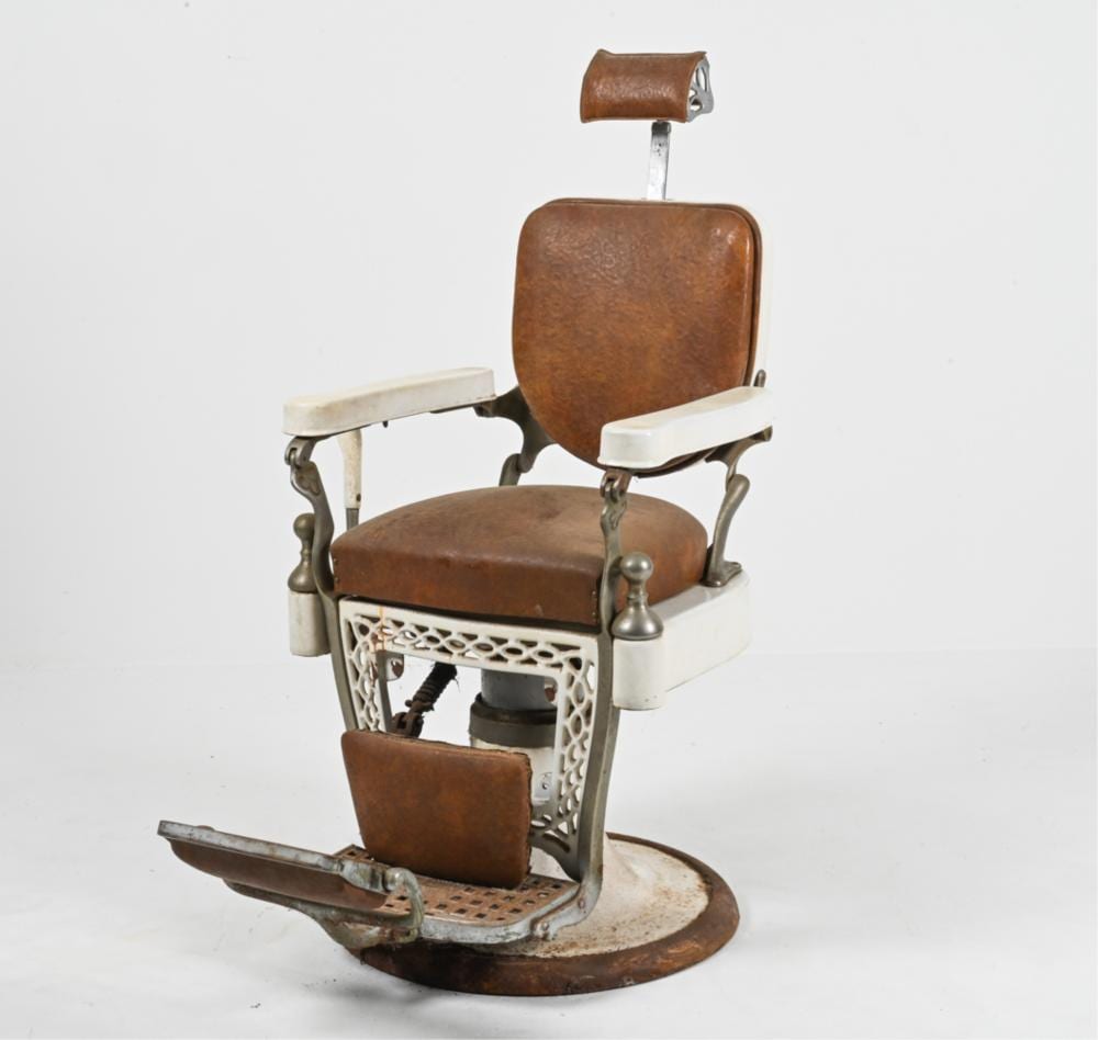 ANTIQUE EMIL J. PAIDAR BARBER CHAIR sold by Westport Auction, lot 98 — auction record photograph
