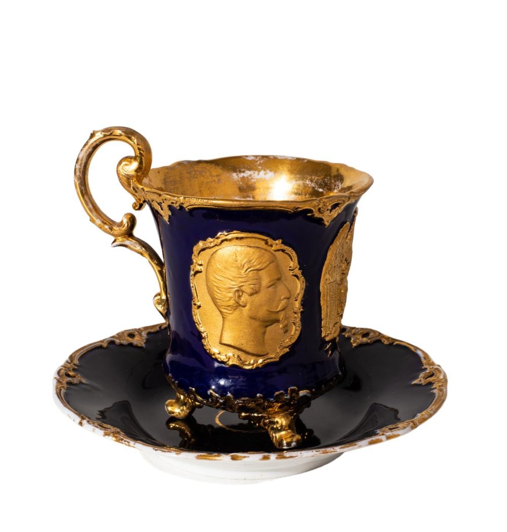 Antique Crossed Sword Meissen Cobalt & Gilt Tea Cup and Saucer sold by Main Auction Galleries, lot 502 — auction record photograph