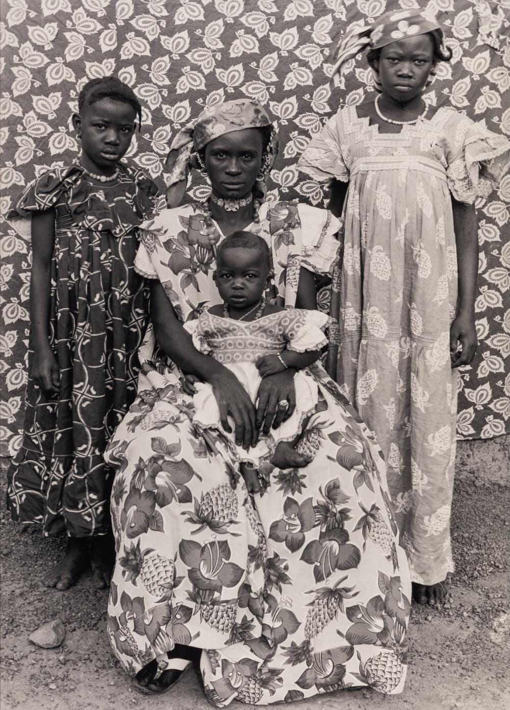 Seydou Keita comparable auction result: seydou keita 1923 2001 untitled 420 1950 1952
