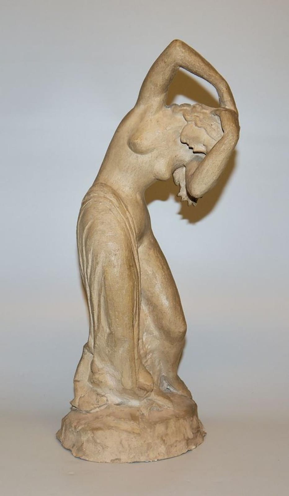 Igor von Jakimow comparable auction result: igor von jakimow frauenakt sich die haare richtend sign keramik plastik der 1920er jahre unikat