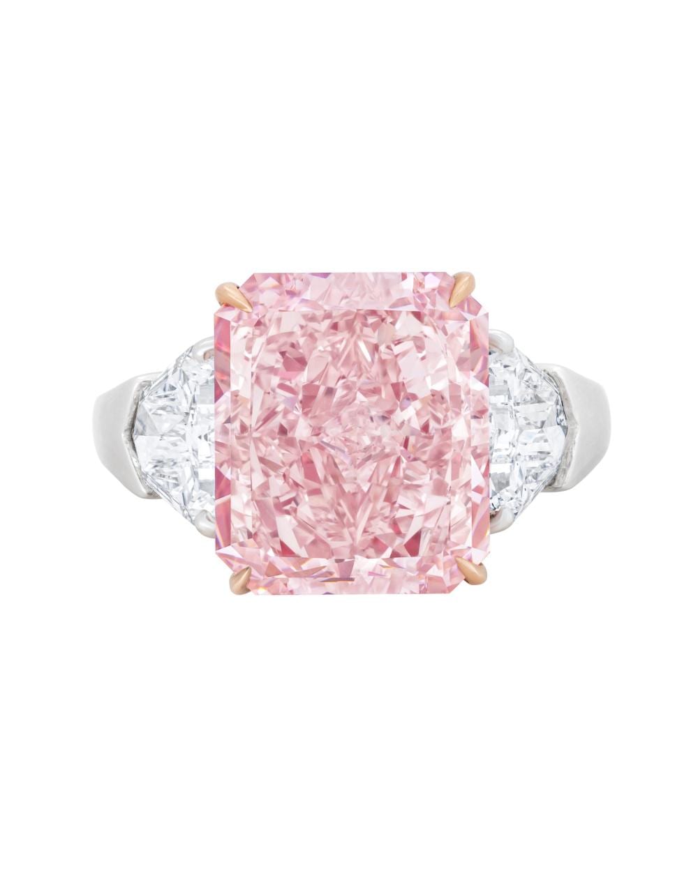Important Coloured Diamond And Diamond Ring IMPORTANT COLOURED DIAMOND AND comparable sale