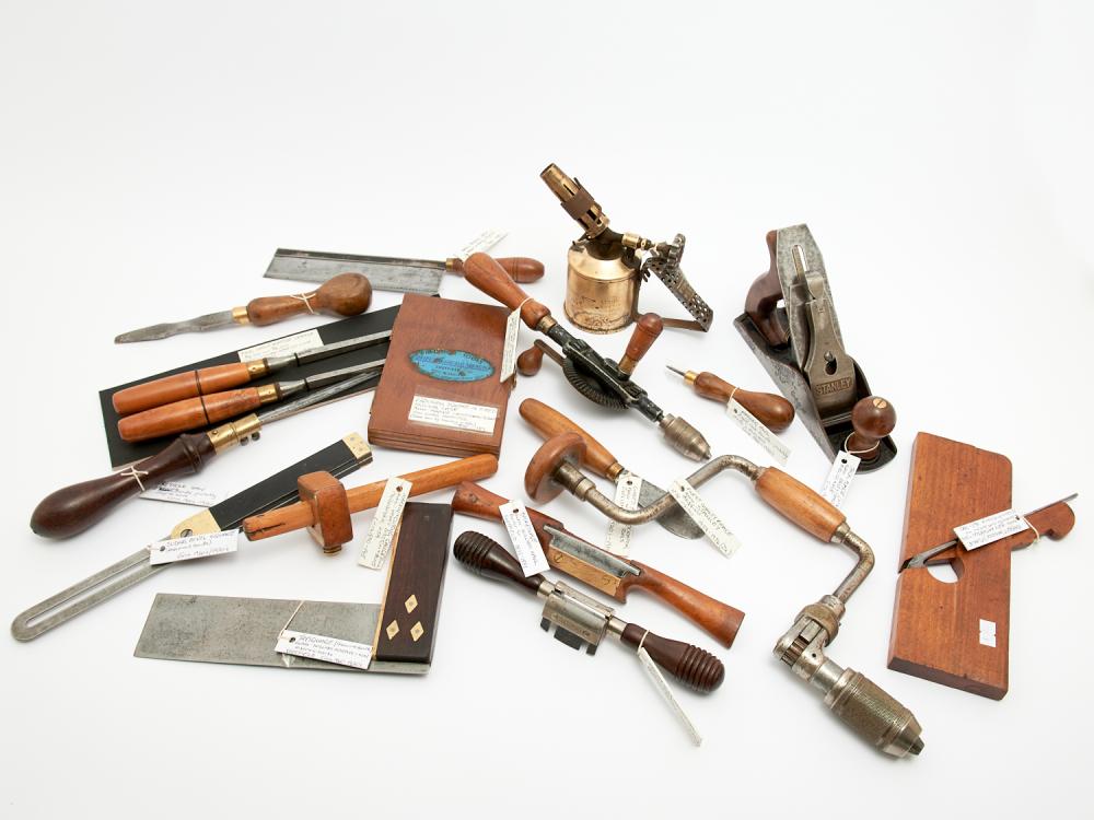 A LARGE COLLECTION OF FINE WOODWORKING TOOLS (EARLY 19TH TO MID 20TH C.) INCLUDING PLANES, CHISELS, SAWS AND A RARE STANLEY SPOKESHA... sold by Leonard Joel, lot 2235 — auction record photograph