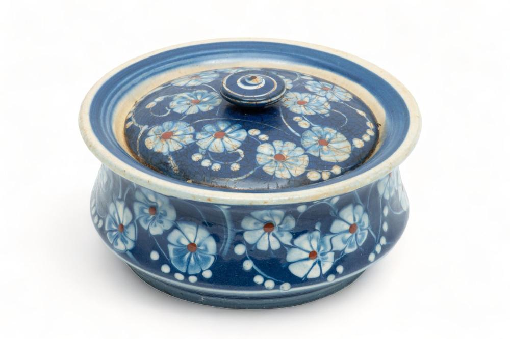 herman august kahler danish 1846 1917 art pottery covered jar ca 1900 h 2 5 dia 5 25 · DuMouchelles · 2023-11-17 Herman August Kahler comparable auction result: herman august kahler danish 1846 1917 art pottery covered jar ca 1900 h 2 5 dia 5 25