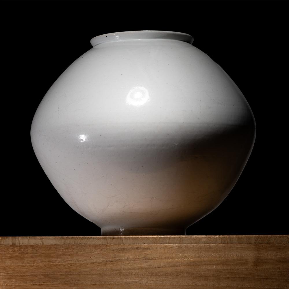 A Korean White Glazed Jar, JOSEON DYNASTY comparable sale