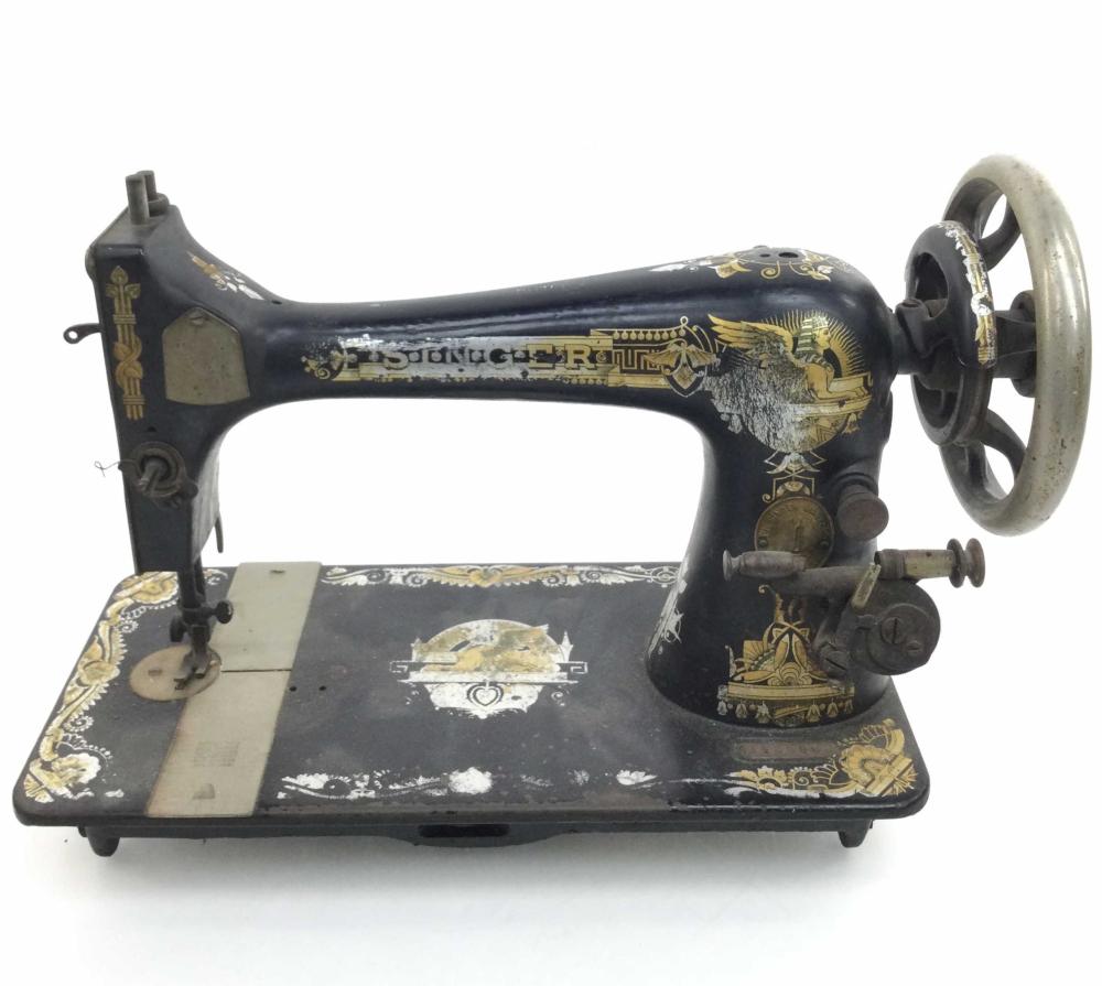 Antique Singer Sewing Machine sold by EJ'S Auction & Appraisal, lot 2386 — auction record photograph