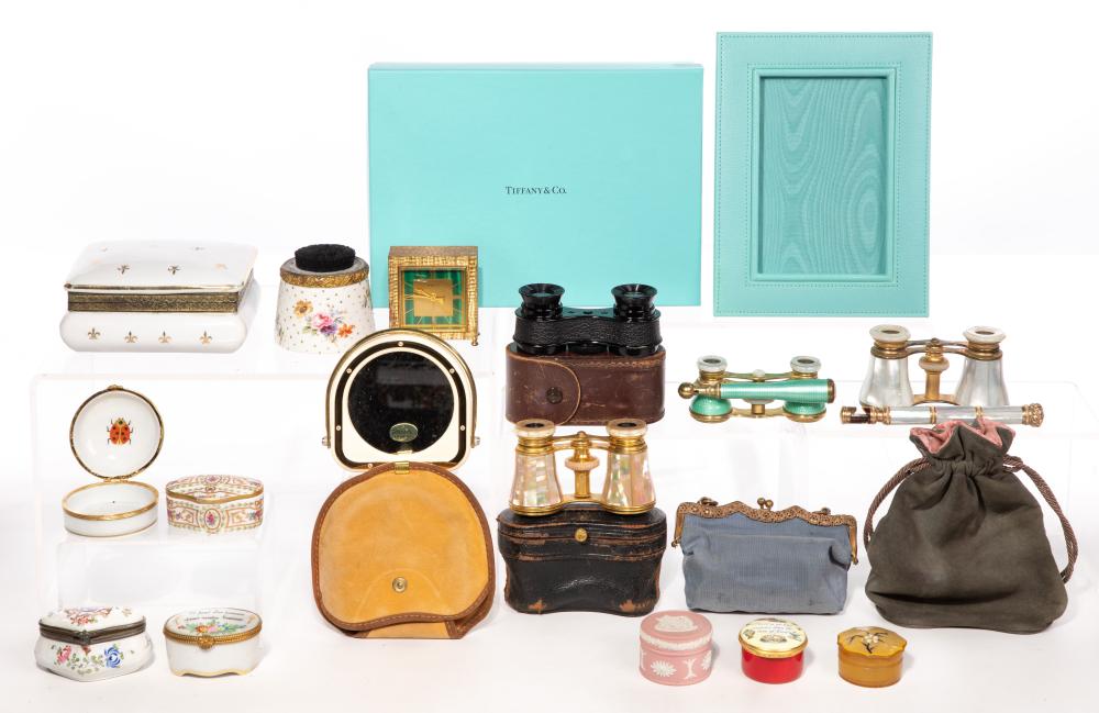 Opera Glasses Assortment sold by Leonard Auction, lot 299 — auction record photograph