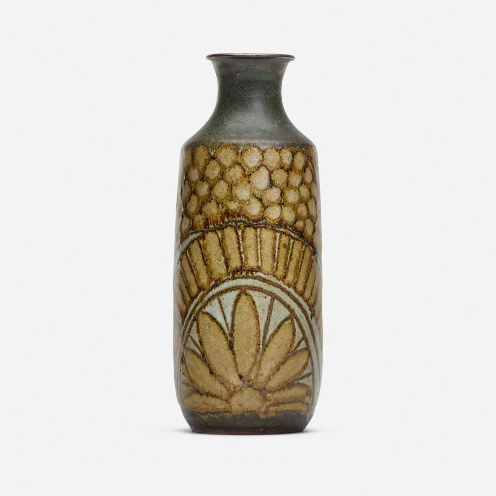 Raul Coronel comparable auction result: raul coronel vase