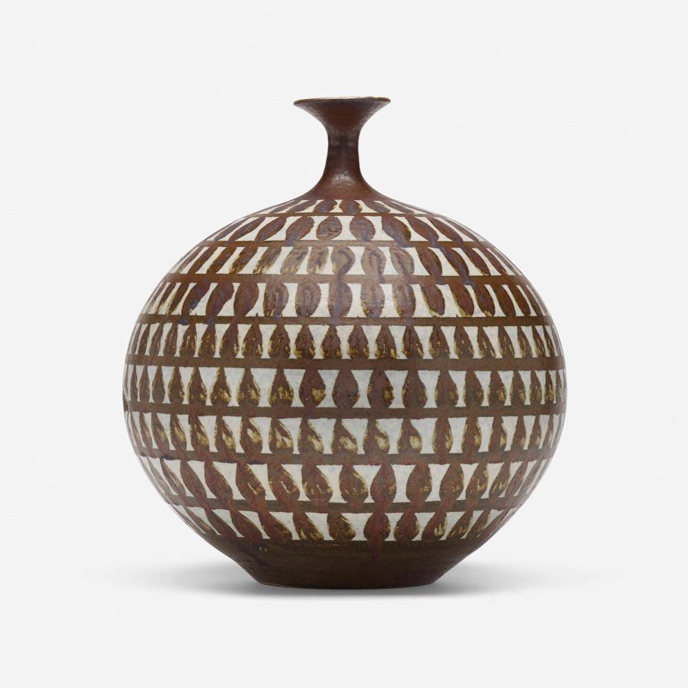 Raul Coronel comparable auction result: raul coronel vase