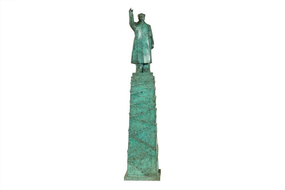 Huang Gang comparable auction result: huang gang chinese 1961 chairman mao atop the great wall