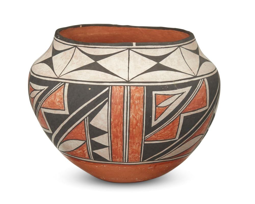 Marie Zieu Chino comparable auction result: marie zieu chino 1907 1982 acoma pueblo a polychrome pottery olla 1992