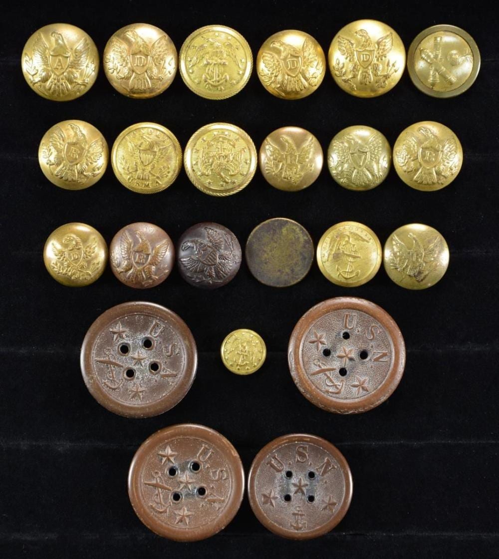23 US MILITARY BUTTONS FROM THE CIVIL WAR & sold by Poulin Antiques & Auctions, lot 3142 — auction record photograph