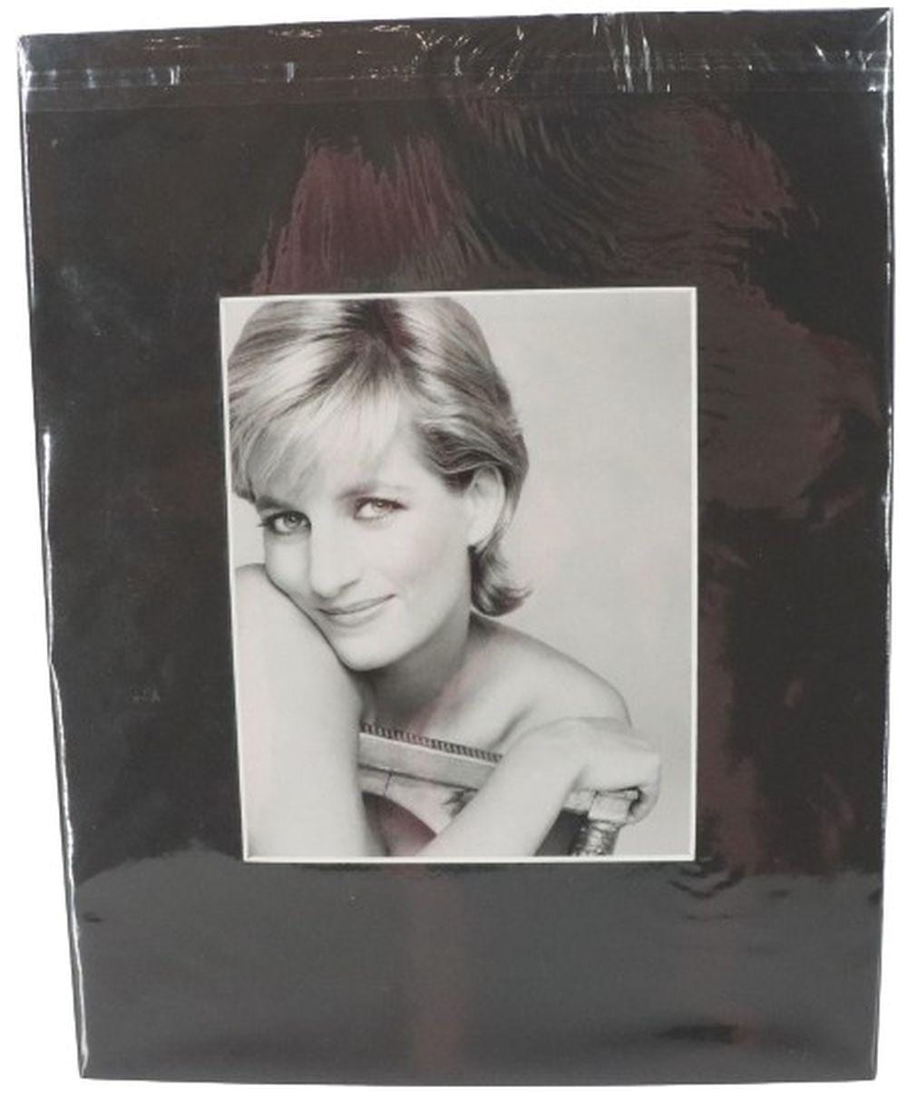 patrick demarchelier 1943 2022 fr photogravure · Sarasota Estate Auction · 2024-03-23 Patrick Demarchelier comparable auction result: patrick demarchelier 1943 2022 fr photogravure