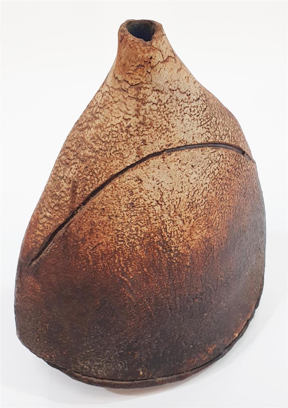 Len Castle comparable auction result: len castle new zealand 1924 2011 a stoneware sedge vase with incised curved line front and back maker s mark to base height