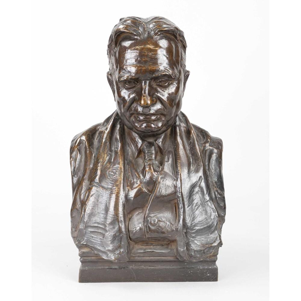 Allan Clark comparable auction result: allan clark 1896 98 1950 bust