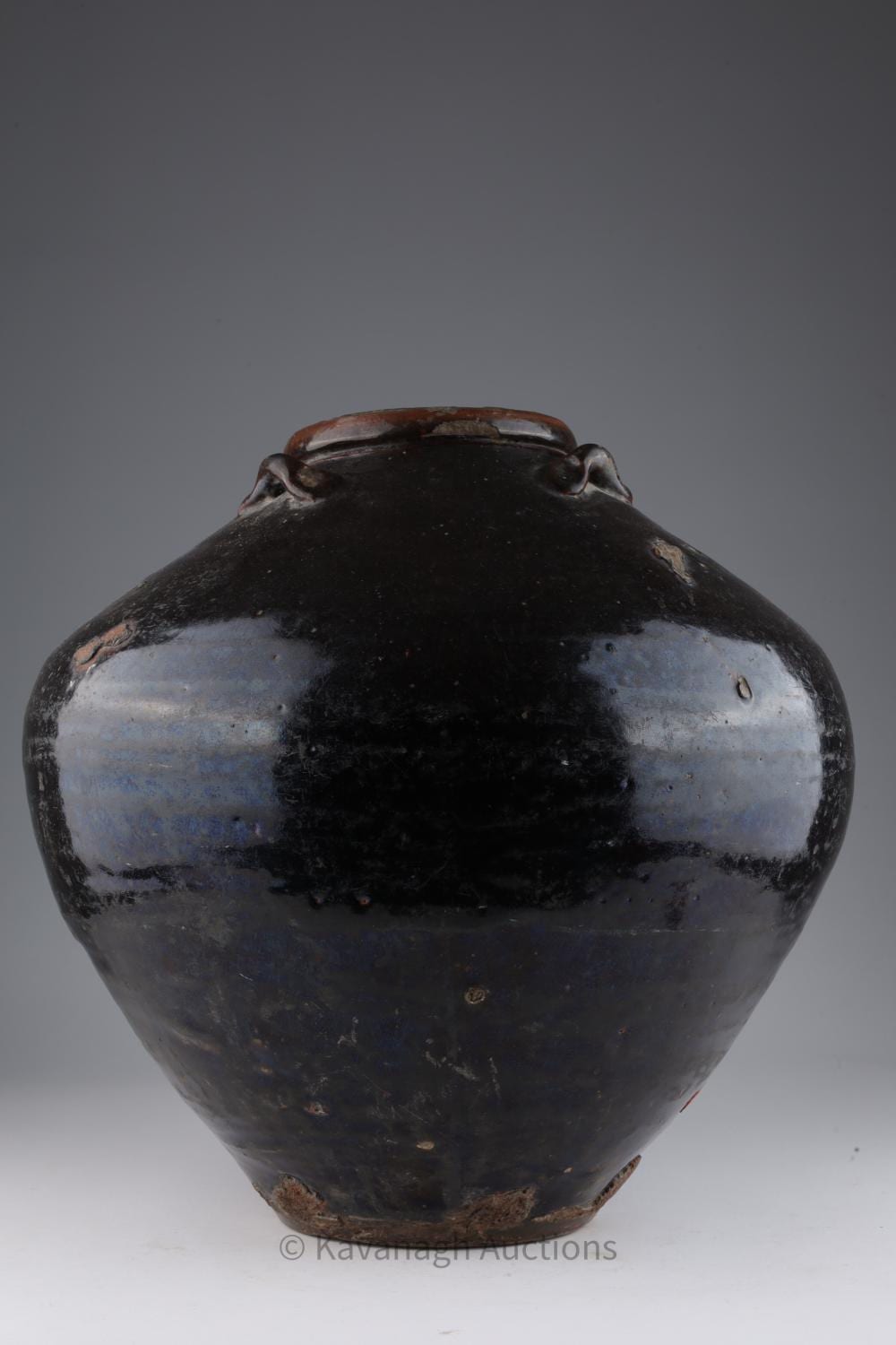 Antique Chinese Glazed Martaban Jar Pot sold by Kavanagh Auctions, lot 127 — auction record photograph