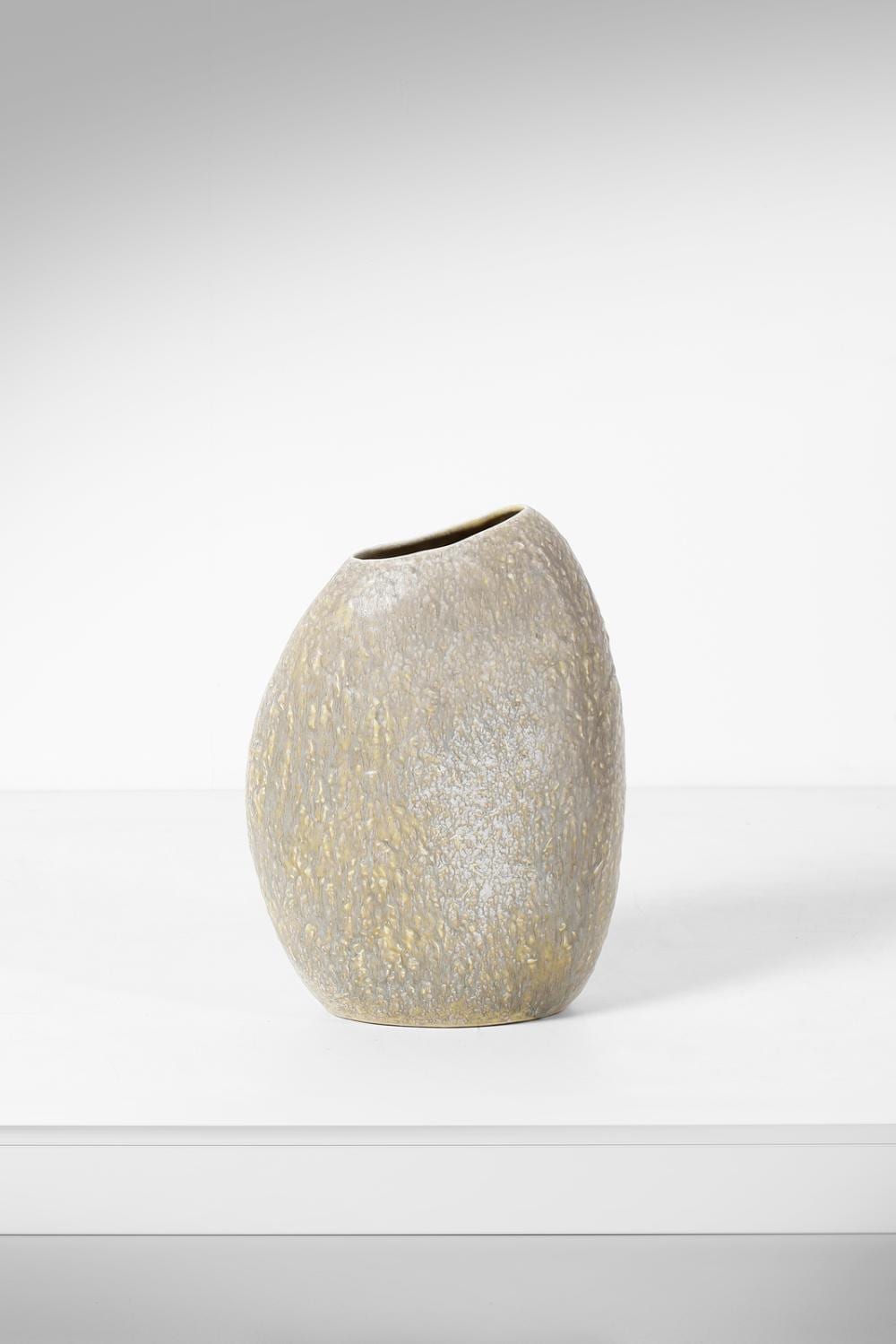 Guido Andlovitz comparable auction result: guido andlovitz 1900 1971 antonia campi 1921 2019 6168 vase for societ ceramica italiana laveno lavenia
