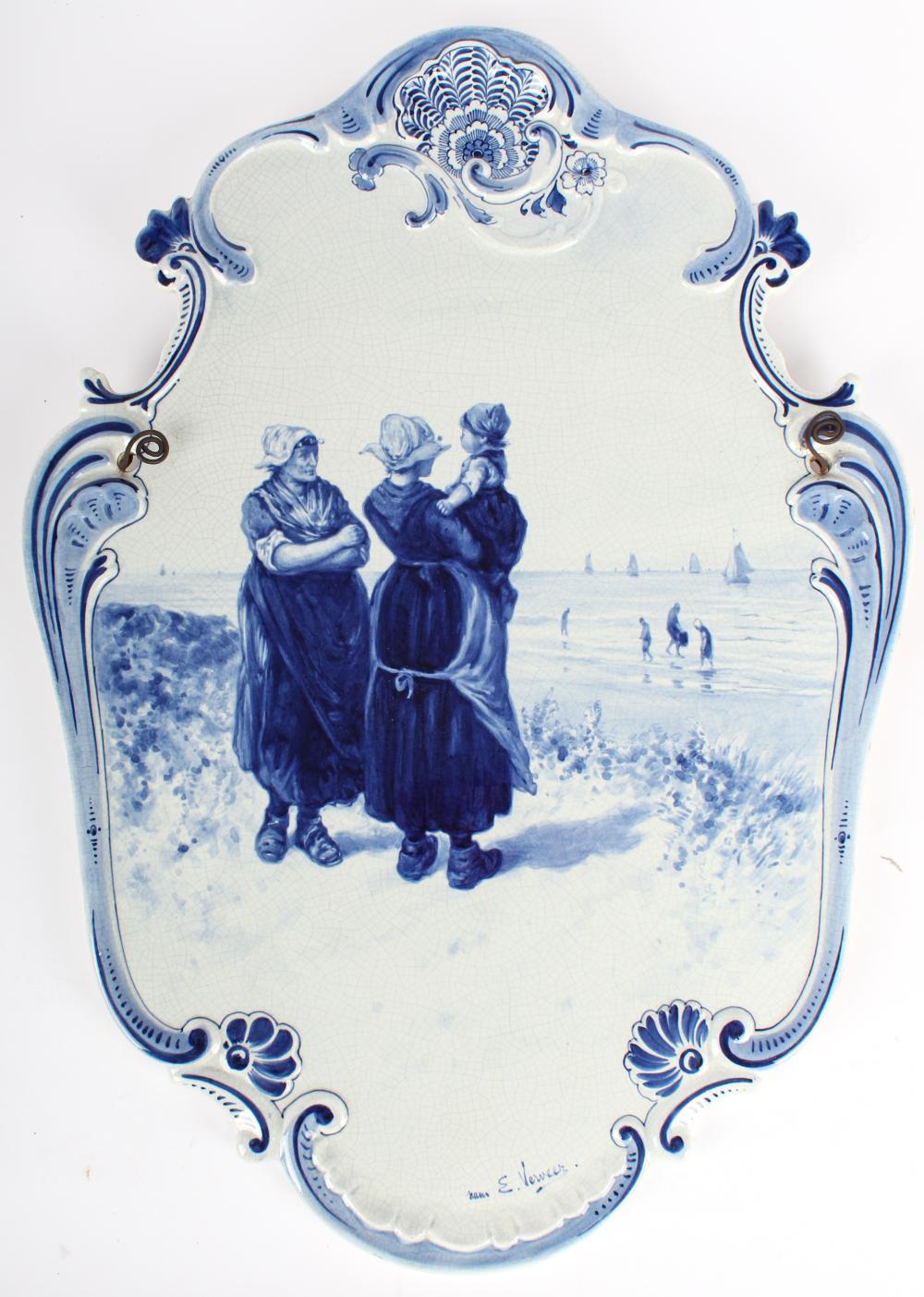 Elchanon Leonardus Verveer comparable auction result: joost thooft labouchere delft wall plaque de porceleyne fles after elchanon verveer