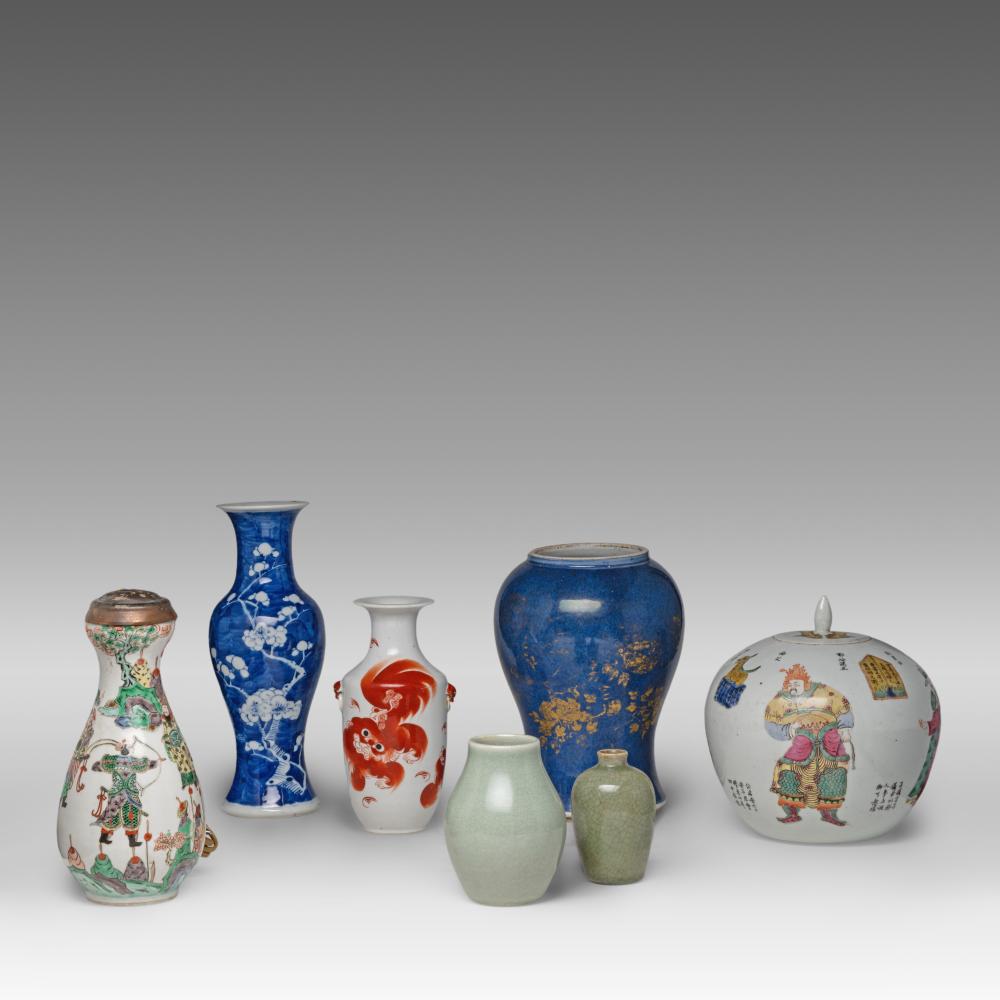 A collection of seven Chinese porcelain ware, 18thC - 20thC, tallest H 30 cm (7) sold by Carlo Bonte Auctions, lot 522 — auction record photograph