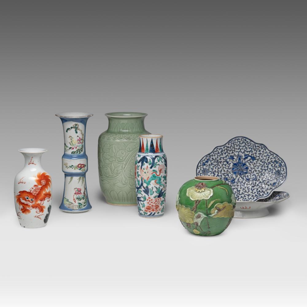 A collection of seven Chinese polychrome porcelain ware, 17thC, 19thC and 20thC, tallest H 30,4 cm (7) sold by Carlo Bonte Auctions, lot 569 — auction record photograph