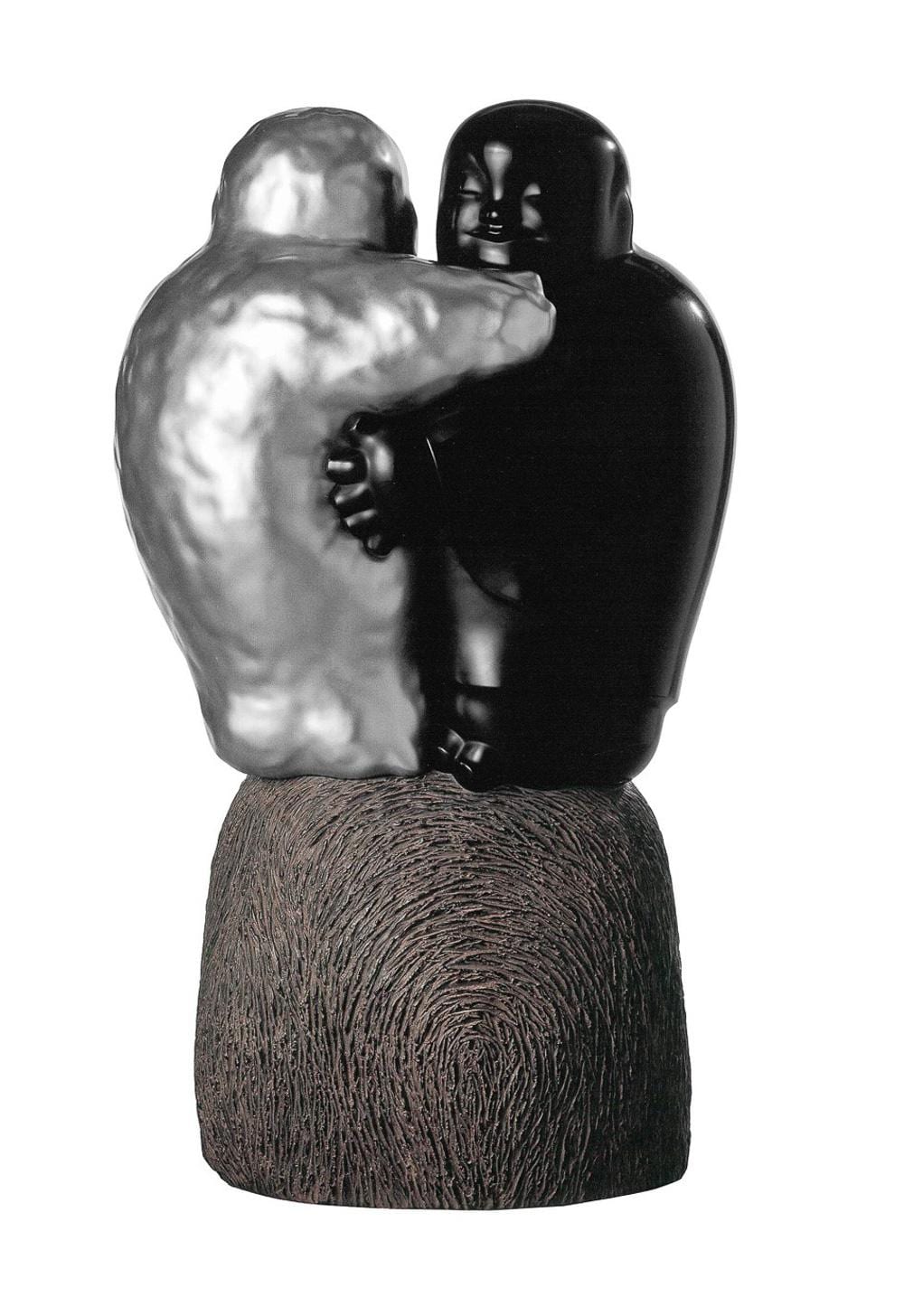 李真 Li Chen ( Taiwanese, b.1963 ) comparable sale