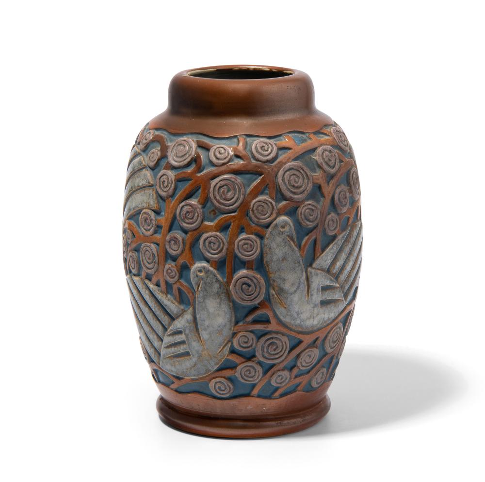 George (1930) Davis comparable auction result: geo rges cond vase pigeons