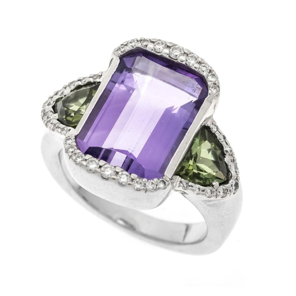 Keigetsu Kikuchi comparable auction result: wempe ring wg 750 000 from the by k