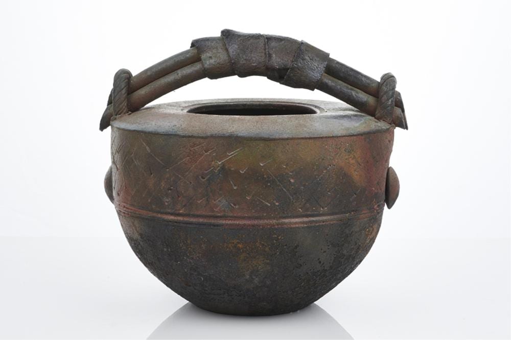 Jeff Mincham comparable auction result: jeff mincham australian b 1950 lustre flash vessel c 1985 height 31 cm width 32 cm