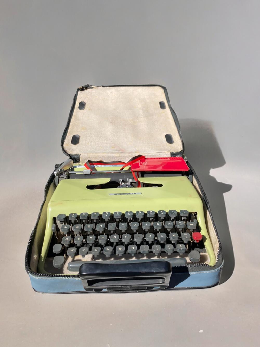 Marcello Nizzoli comparable auction result: marcello nizzoli 1887 1969 pour olivetti machine crire mod le 22