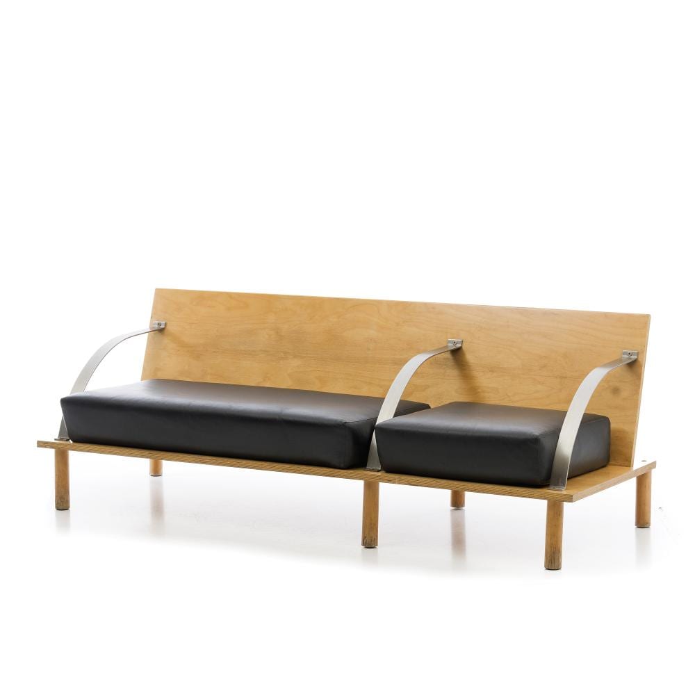 Alvaro Siza Vieira comparable auction result: alvaro siza vieira 1933 three seater sofa