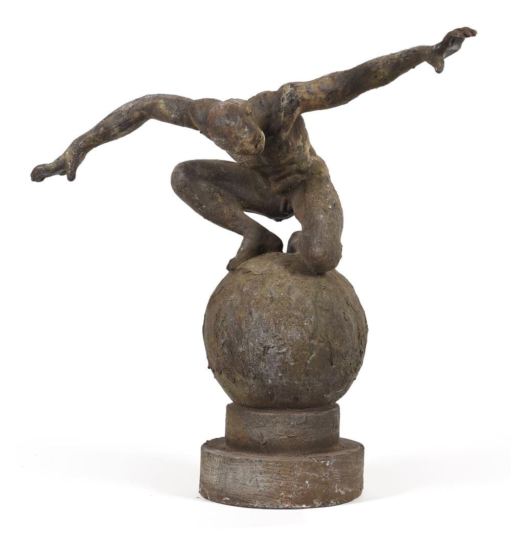 Carmelo García Barrena comparable auction result: figura realizada en hierro representando personaje