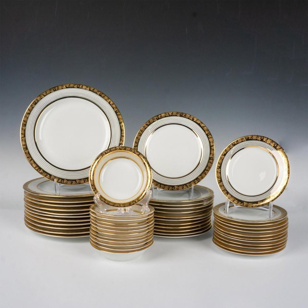 48pc King Quality Fine China 22kt Gold Clover Dinnerware Set sold by Lion and Unicorn, lot 308 — auction record photograph