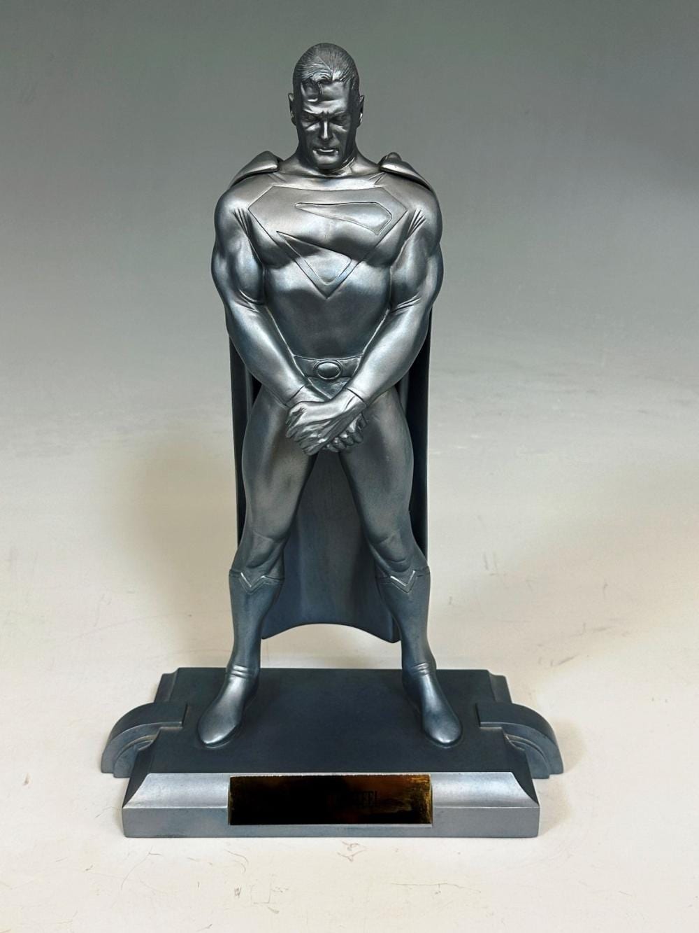 Alexander (1909) Ross comparable auction result: dc kingdom come man of steel superman statue by alex ross