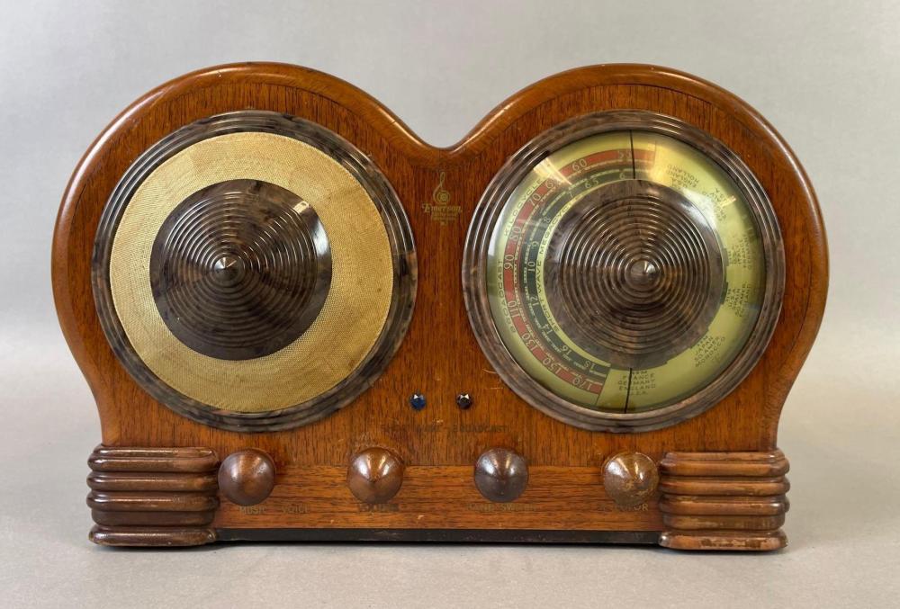 Antique Emerson BD-197 Mae West Radio - Art Deco Sakhoffsky Design sold by Matthew Bullock Auctioneers, lot 8 — auction record photograph