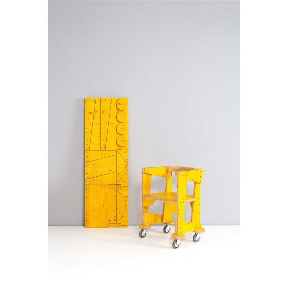 Cesare Leonardi comparable auction result: cesare leonardi 1935 2021 set composed of a solidi n 1 6 chair and a solidi unassembled panel