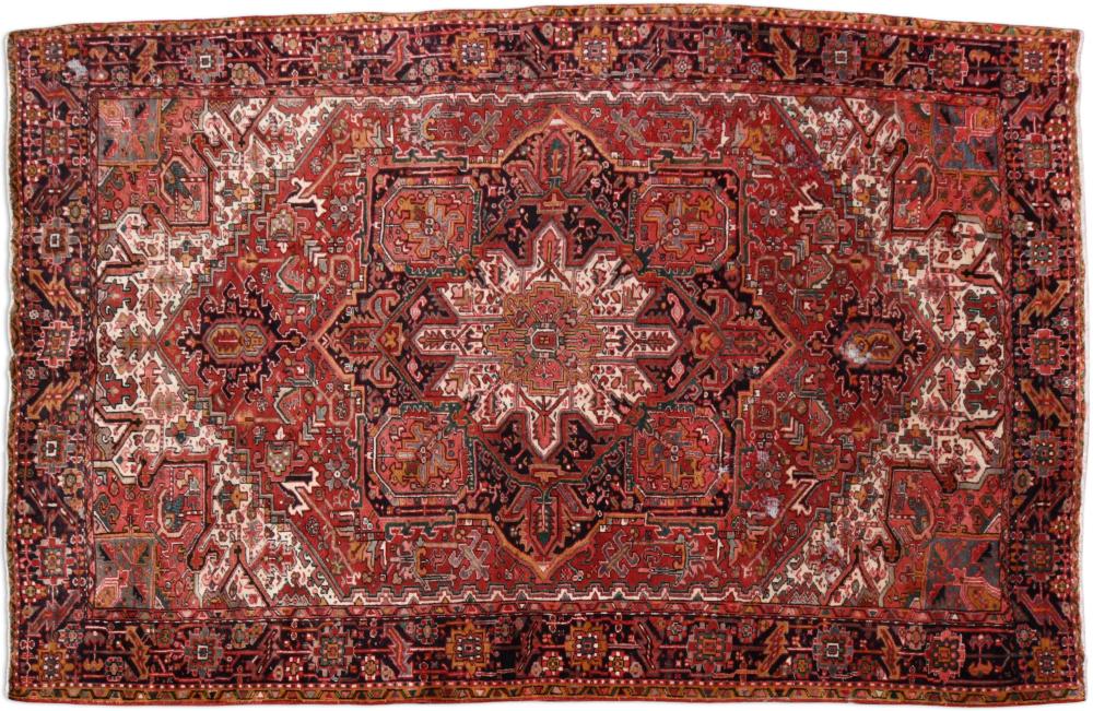 NORTHWEST PERSIAN HERIZ RUG, CIRCA MID-20TH CENTURY approx. 11'1" x 8'1 1/2" sold by Potomack Company, lot 74 — auction record photograph