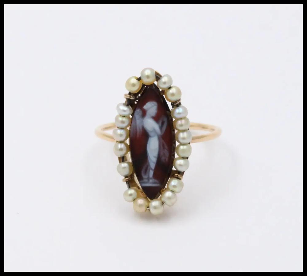 Victorian Navette Cameo Agate Natural Pearls 14K Yellow Gold Ring sold by Intervendue, lot 328 — auction record photograph