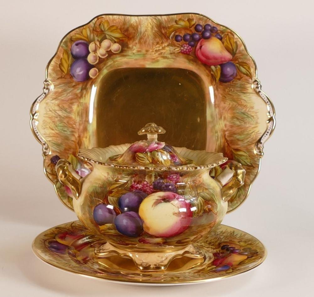 Aynsley, three gilt Orchard Gold items including a lidded Sucrier sugar bowl a/f, sandwich plate and plate. (3) sold by Potteries Auctions, lot 918 — auction record photograph