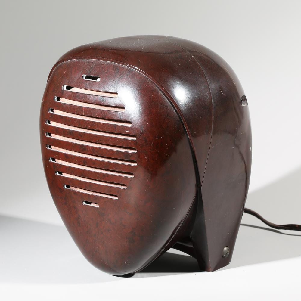 Isamu Noguchi, Radio Nurse sold by Kunst und Design Auktionshaus Schops Turowski, lot 480 — auction record photograph