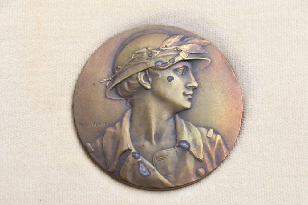 Henri Dropsy comparable auction result: france in war helmet bronze french ww1 medal by henri dropsy